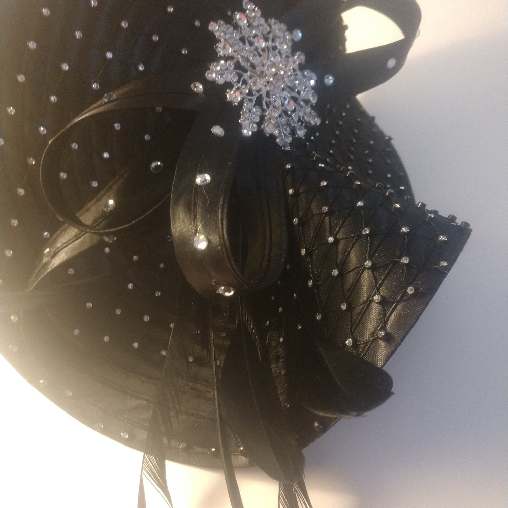 Hat - Picture 5 of 8